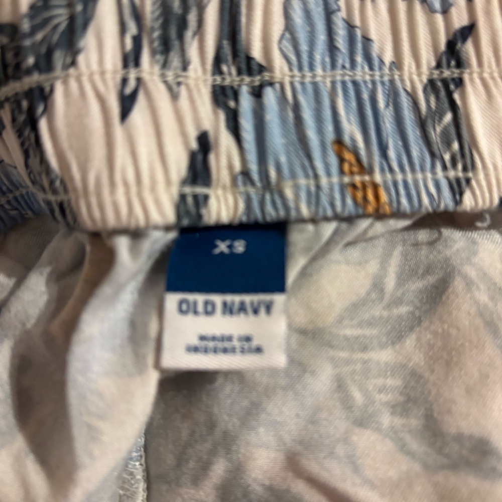 Old Navy Floral High Waist Women's Shorts - Blue and Brown - Picture 7 of 8